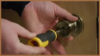 City Locksmith Shop Minneapolis, MN 612-568-1052 - 15-unlock-door